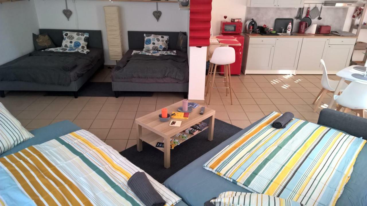Boralom Studio Apartman トカイ エクステリア 写真